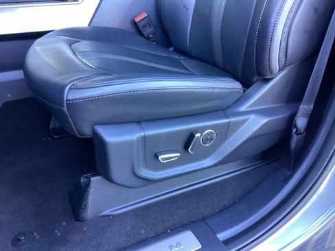 Used 2022 Ford F250 Platinum w/ FX4 Off-Road Package image 27