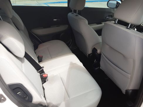 Used 2021 Honda HR-V LX image 14