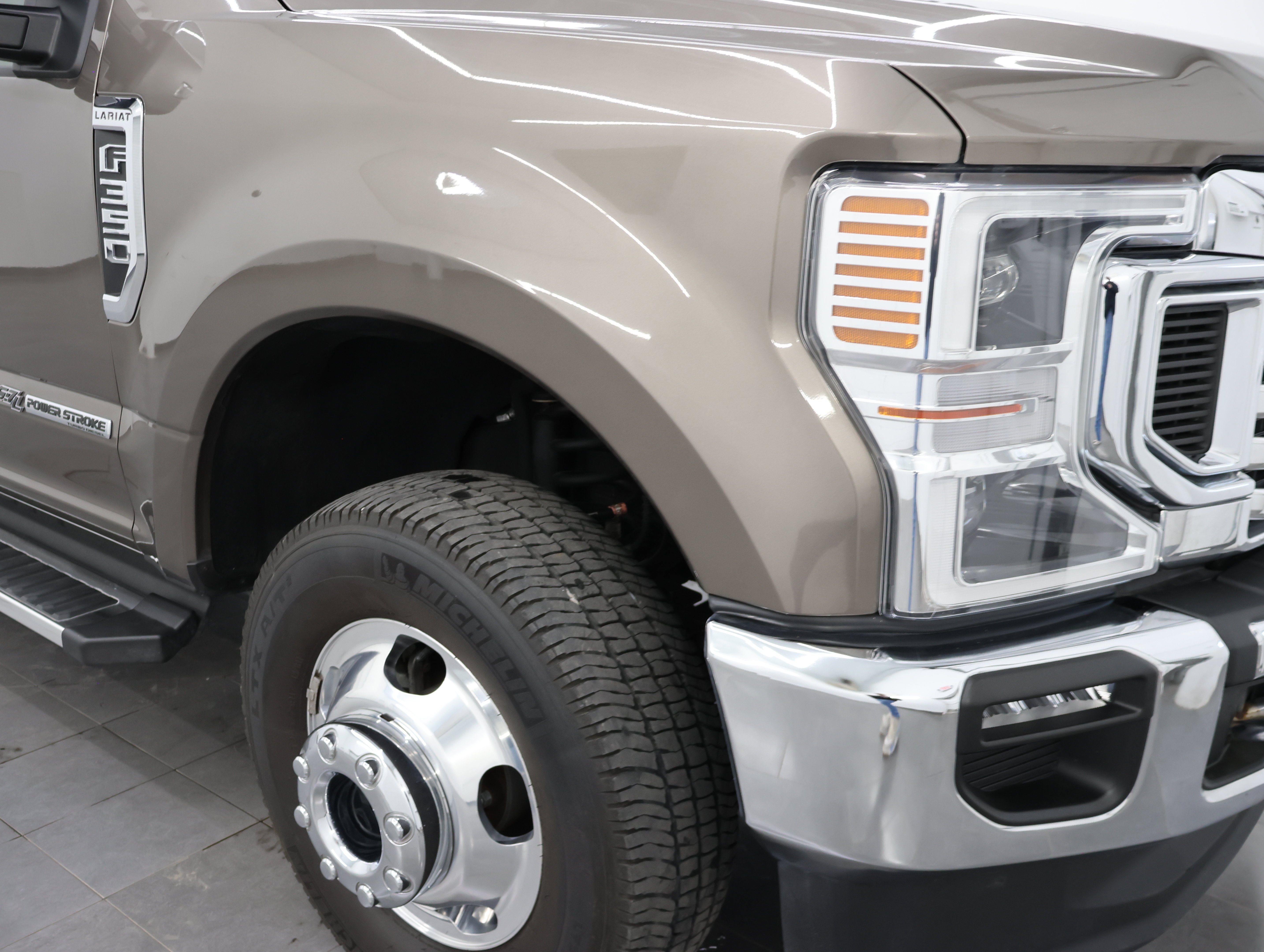 Used 2022 Ford F350 Lariat w/ Lariat Ultimate Package AWD/4WD image 23