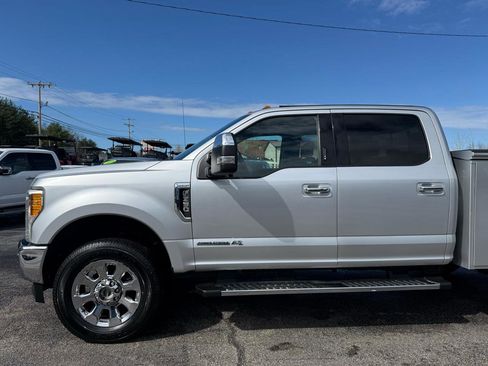 Used 2017 Ford F350 Lariat w/ Lariat Ultimate Package image 6
