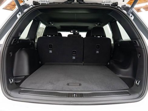 New 2026 Jeep Grand Cherokee Laredo image 8