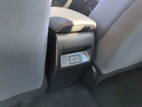 Used 2025 Toyota Corolla LE image 22