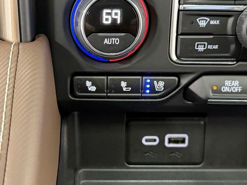 Used 2023 Chevrolet Tahoe High Country image 33