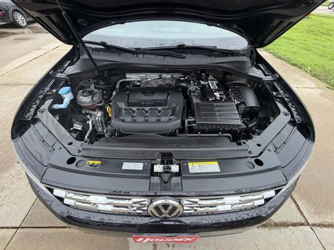 Used 2021 Volkswagen Tiguan S FWD image 25