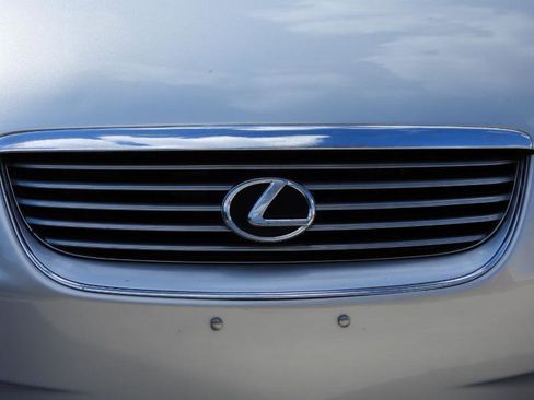 Used 2005 Lexus SC 430 Convertible image 28