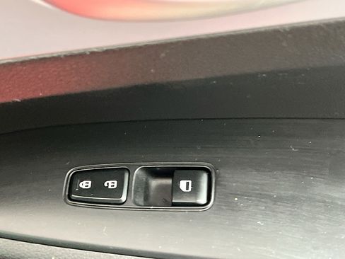 Used 2024 Kia Forte LXS image 31