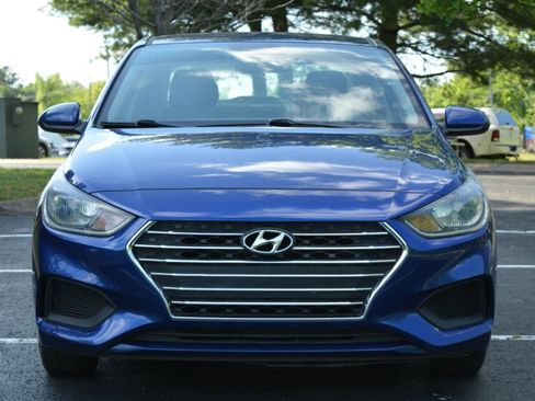 Used 2020 Hyundai Accent SE FWD image 2
