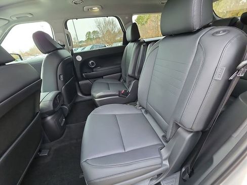 New 2026 Hyundai Palisade Limited FWD image 25