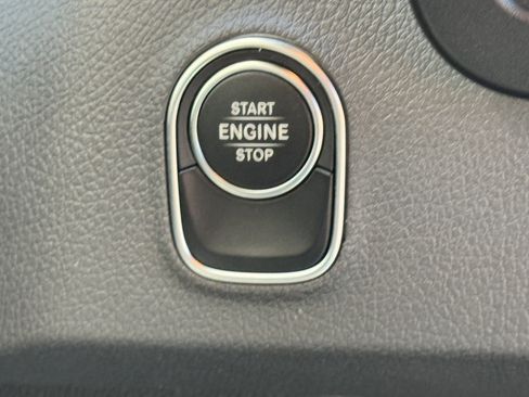 Used 2023 Mercedes-Benz Sprinter 2500 image 21