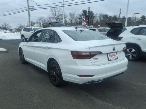 Used 2019 Volkswagen Jetta SEL Premium image 5