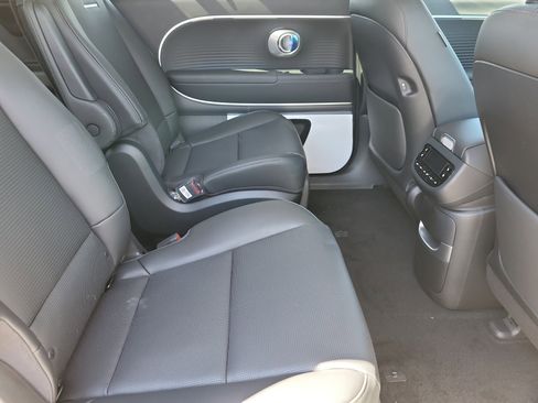 New 2026 Hyundai Ioniq 9 Limited AWD/4WD image 18