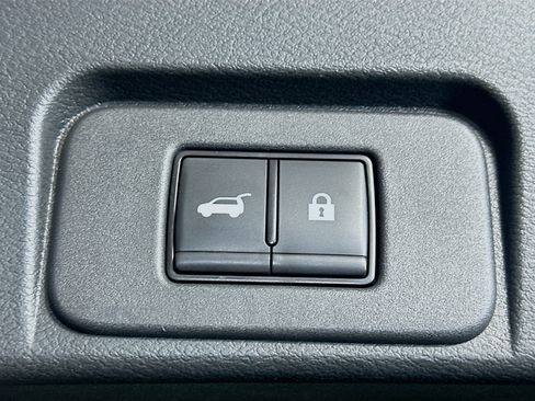 Used 2023 Nissan Rogue Platinum w/ Platinum Premium Package FWD image 32