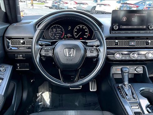 Used 2023 Honda Civic Sport image 6