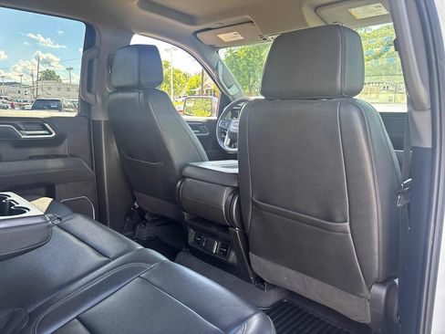 Used 2025 GMC Sierra 1500 SLT AWD/4WD image 31