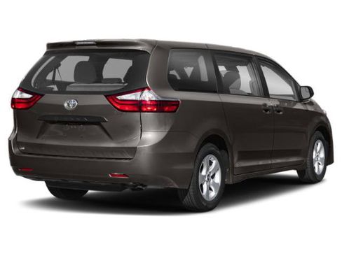 Used 2020 Toyota Sienna Limited Premium FWD image 2