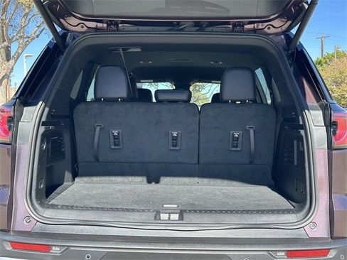 Used 2024 GMC Acadia Elevation image 31