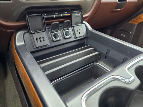 Used 2015 Chevrolet Silverado 1500 High Country w/ High Country Premium Package image 47