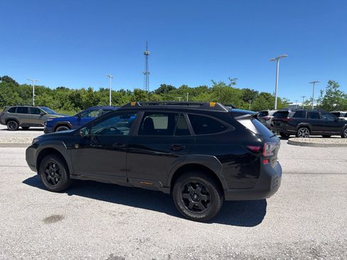 Used 2024 Subaru Outback Wilderness AWD/4WD image 18