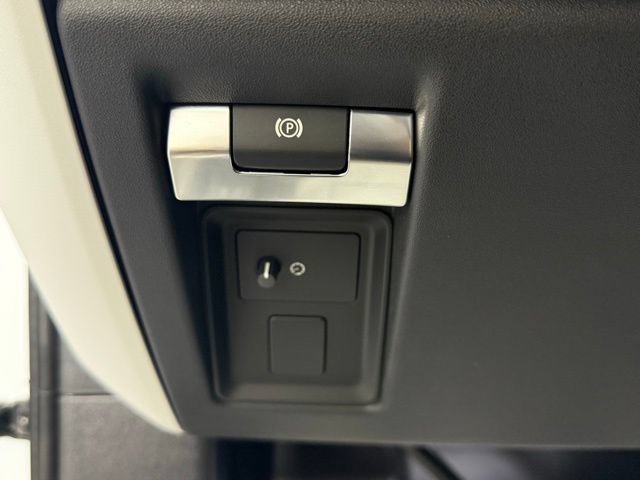 Certified 2025 Land Rover Defender 110 S AWD/4WD image 36