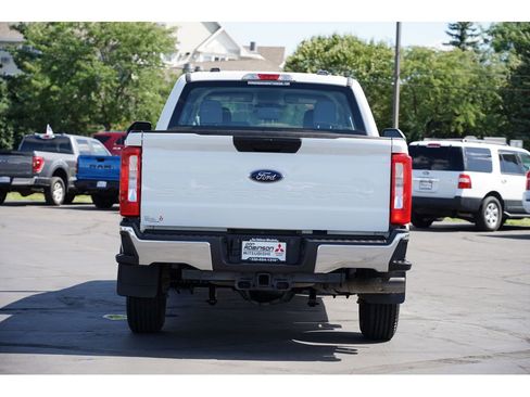 Used 2024 Ford F250 XL image 4
