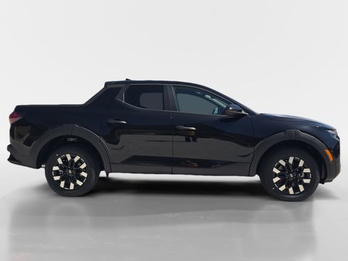New 2026 Hyundai Santa Cruz SE FWD image 2