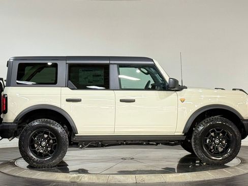 New 2026 Ford Bronco Badlands AWD/4WD image 11