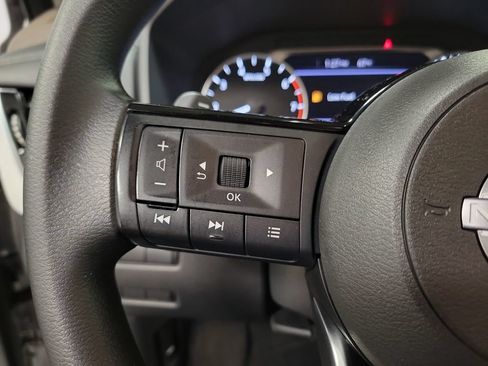 Used 2022 Nissan Rogue SV AWD/4WD image 22