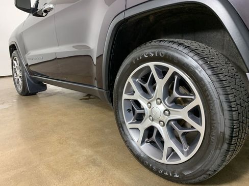 Used 2020 Jeep Grand Cherokee Limited AWD/4WD image 15
