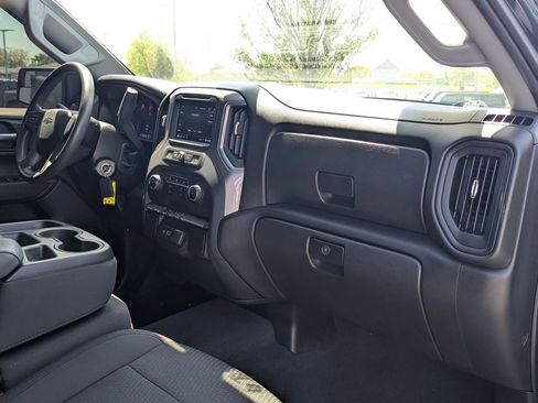 Used 2021 Chevrolet Silverado 1500 Custom Trail Boss AWD/4WD image 24