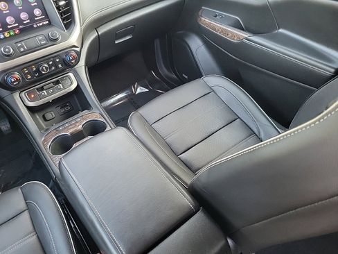 Used 2020 GMC Acadia Denali w/ Trailering Package image 17