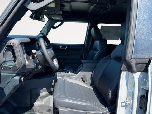 New 2026 Ford Bronco Badlands w/ Sasquatch Package AWD/4WD image 10