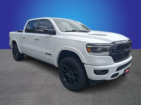 Used 2022 RAM 1500 Laramie AWD/4WD image 3