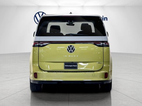 New 2025 Volkswagen ID. Buzz 1st Edition image 4
