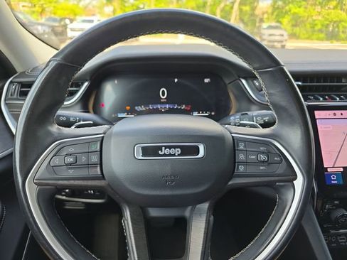 Used 2021 Jeep Grand Cherokee L Limited AWD/4WD image 19