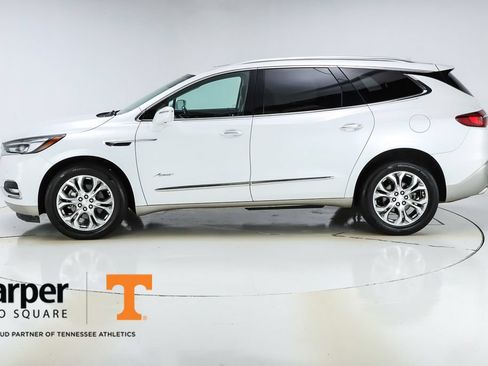 Used 2018 Buick Enclave Avenir w/ Avenir Technology Package AWD/4WD image 42