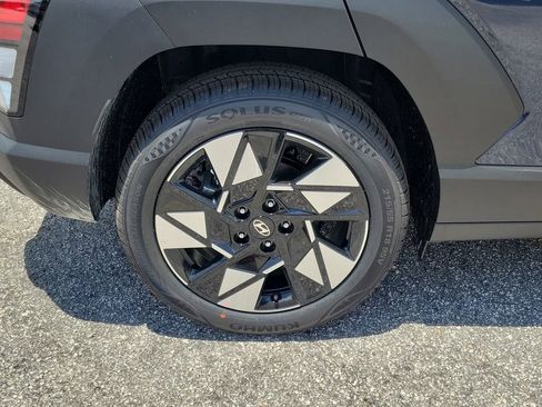 Certified 2025 Hyundai Kona SEL FWD image 4
