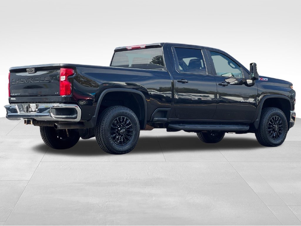 Used 2022 Chevrolet Silverado 3500 LT w/ Convenience Package AWD/4WD image 7