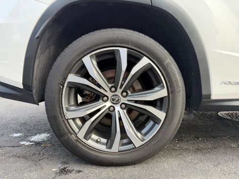Used 2018 Lexus RX 450h AWD w/ Premium Package image 30
