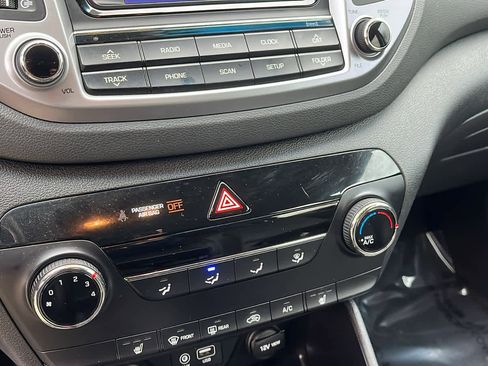 Used 2016 Hyundai Tucson Sport AWD/4WD image 21