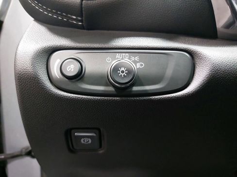 Used 2023 Chevrolet Blazer LT w/ Convenience Package image 36