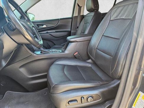 Used 2020 Chevrolet Equinox LT w/ Sport Edition image 16