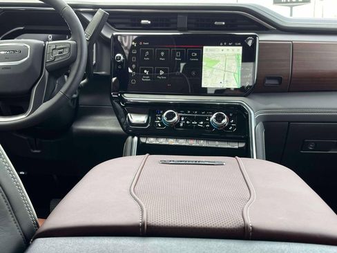 New 2026 GMC Sierra 3500 Denali Ultimate AWD/4WD image 14