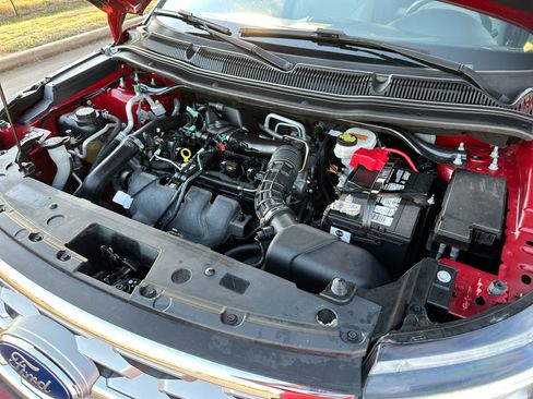 Used 2019 Ford Explorer Limited w/ Ford Safe & Smart Package image 26