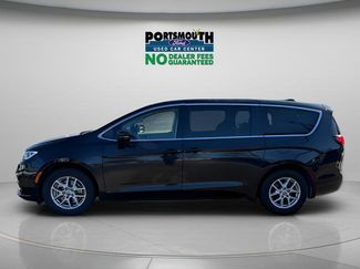 Used 2024 Chrysler Pacifica Touring-L FWD video 2