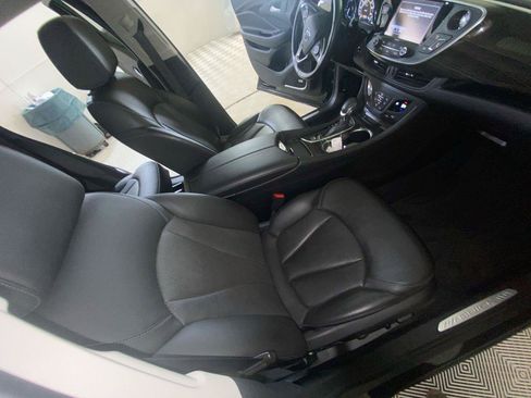 Used 2020 Buick Envision Premium AWD/4WD image 24