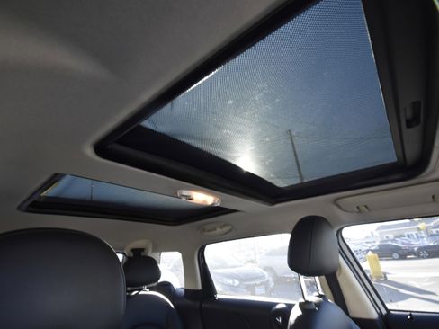 Used 2013 MINI Cooper Countryman image 11