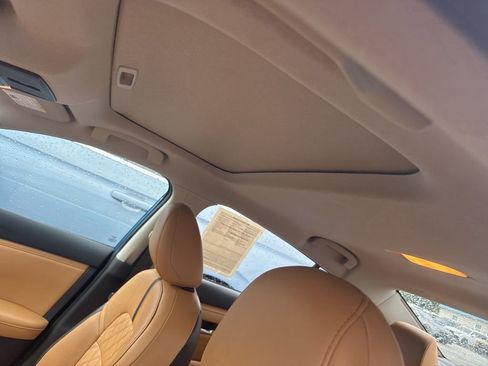 Used 2020 Nissan Sentra SV w/ SV Premium Package FWD image 4