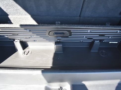 Used 2019 GMC Yukon SLE w/ SLE Value Package AWD/4WD image 37