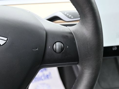 Used 2023 Tesla Model 3 Standard Range RWD image 19