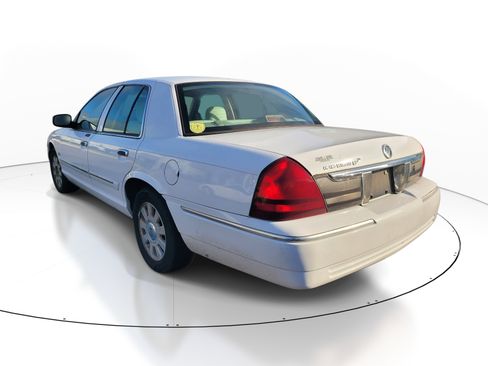 Used 2008 Mercury Grand Marquis LS RWD image 6